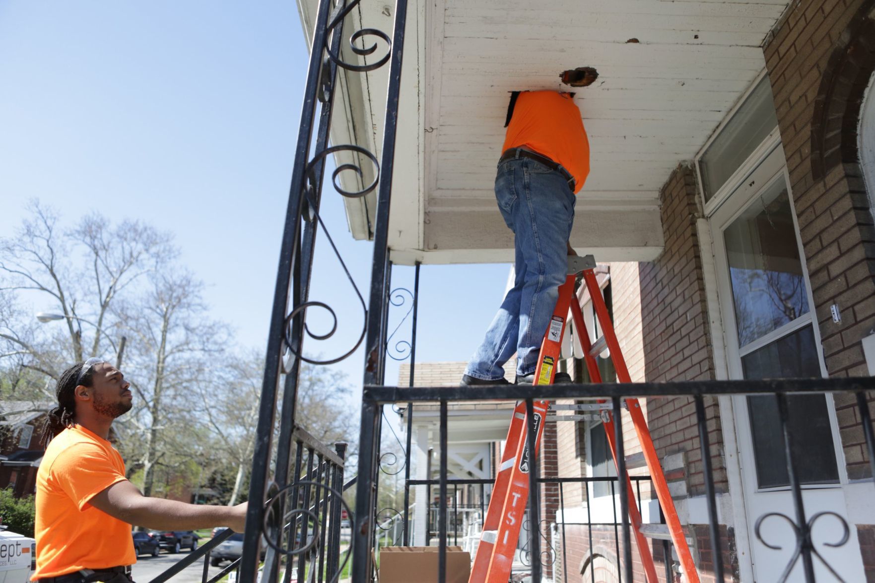 50 houses get free electrical repairs, thanks to St. Louis area union and contractors